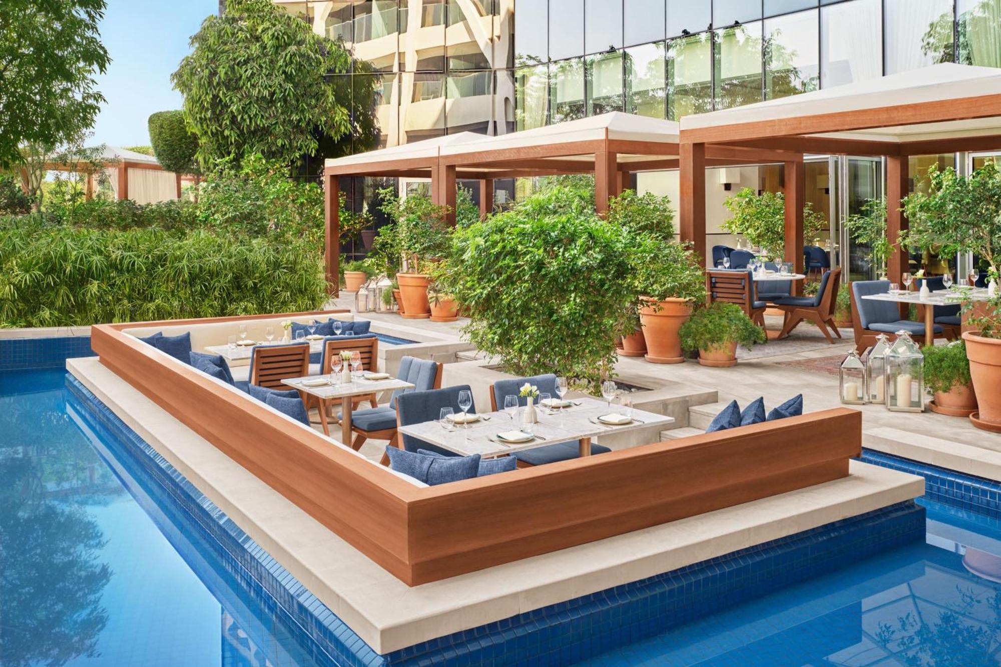 ดิ อาบูดาบี เอดิชั่น Hotel ภายนอก รูปภาพ The Pool at the Westin Athens